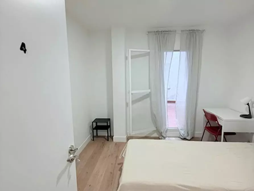 Immagine 1 di Camera in affitto  in Calle de Móstoles a Fuenlabrada