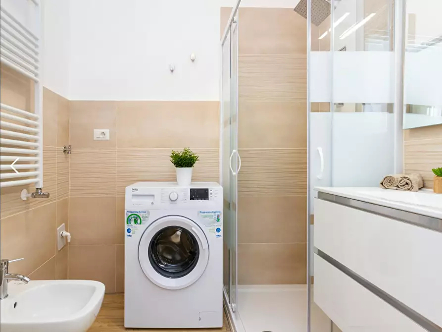 Immagine 7 di Camera in affitto  in Via Cesana a Torino