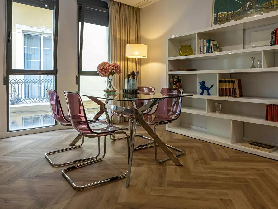 Immagine 3 di Appartamento in affitto  in Carrer dels Drets a Valencia
