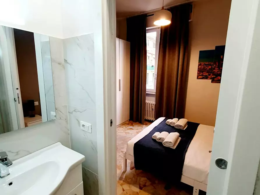 Immagine 8 di Camera in affitto  in Via Claudio Monteverdi a Firenze