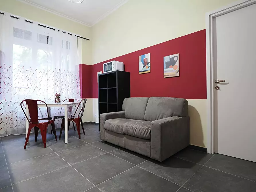 Immagine 8 di Camera in affitto  in Corso Peschiera a Torino