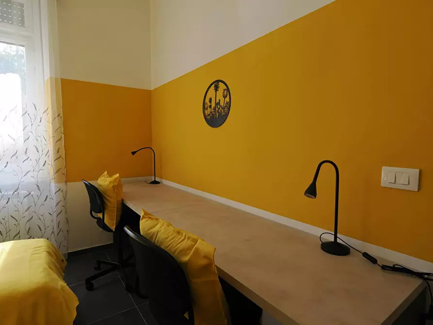 Immagine 2 di Camera in affitto  in Corso Peschiera a Torino