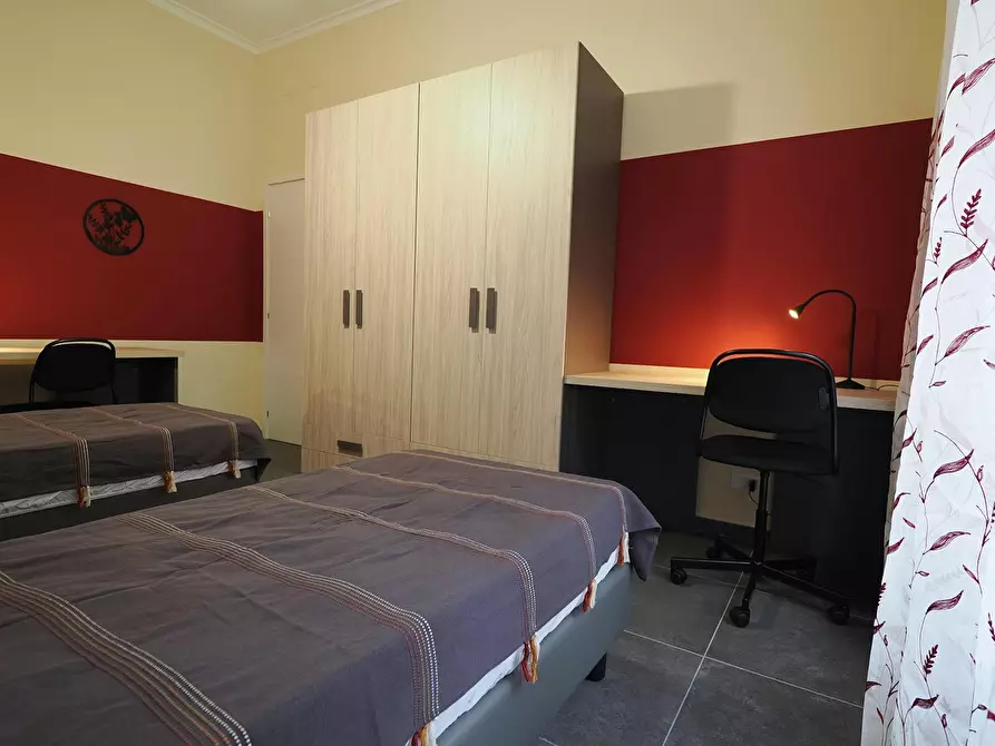 Immagine 4 di Camera in affitto  in Corso Peschiera a Torino