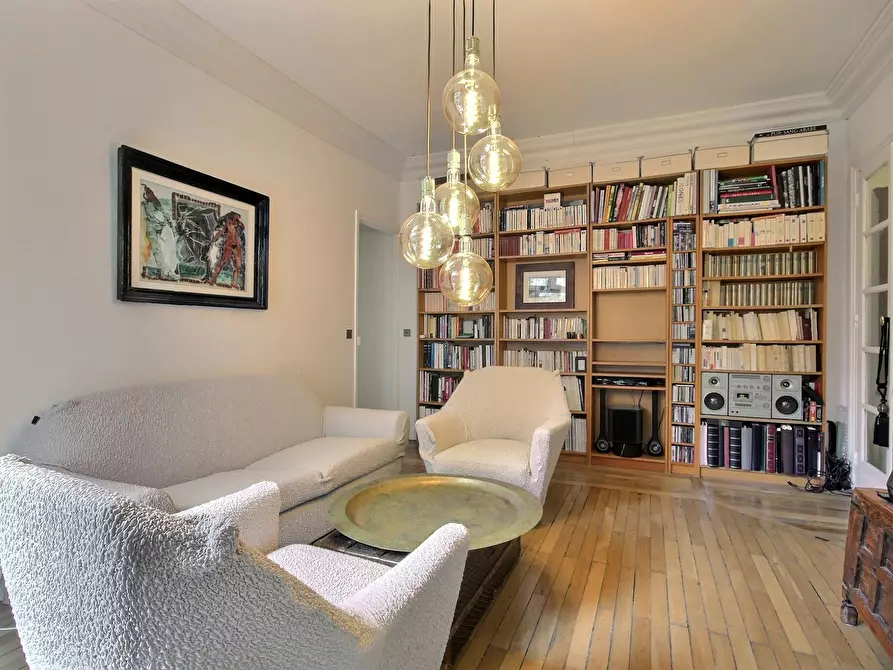 Immagine 4 di Appartamento in affitto  in Rue Ordener a Paris 18