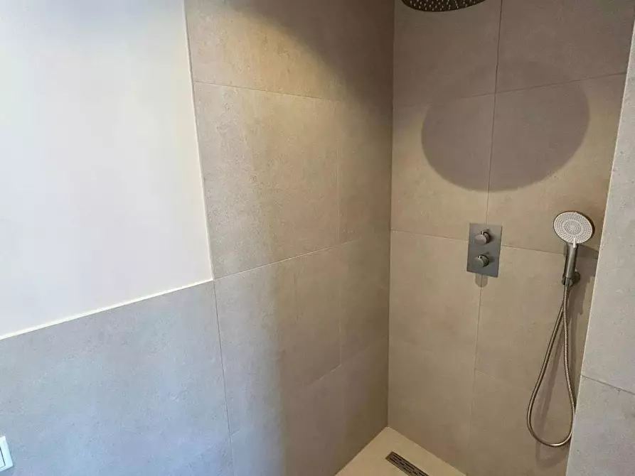 Immagine 5 di Casa indipendente in affitto  in Oudedijk a Rotterdam