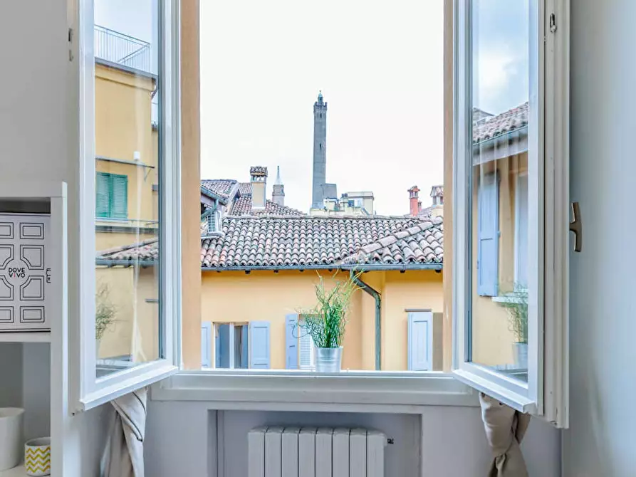 Immagine 8 di Camera in affitto  in Via Marsala a Bologna