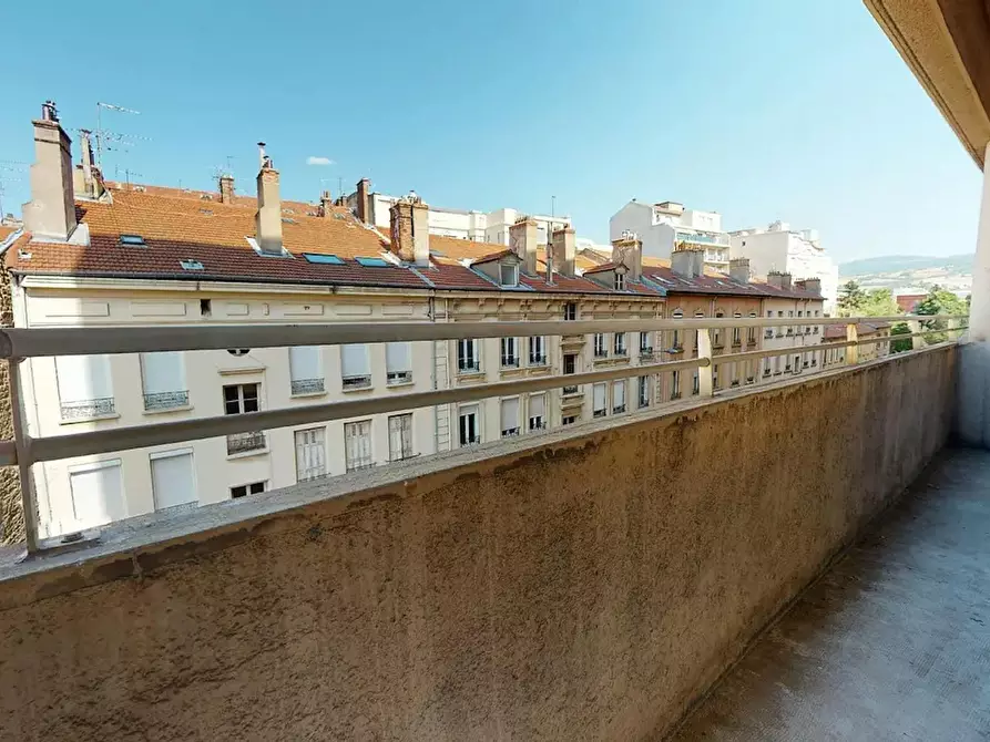 Immagine 2 di Appartamento in affitto  in Rue Voltaire a Saint-Étienne