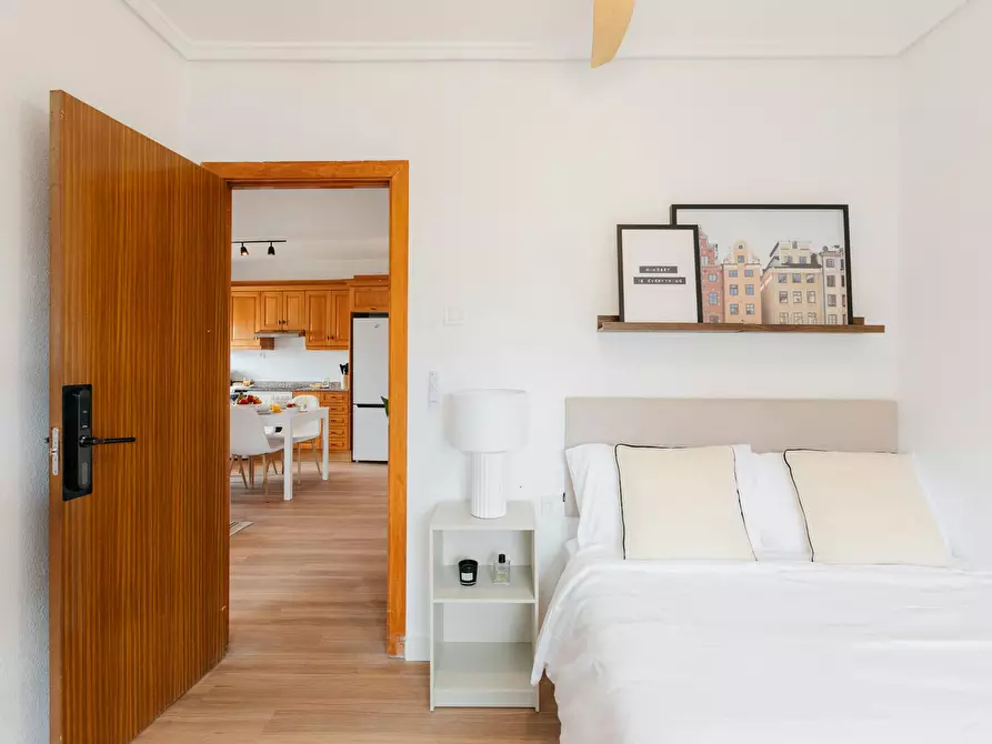 Immagine 3 di Camera in affitto  in Carrer de Reig Genovés a Valencia