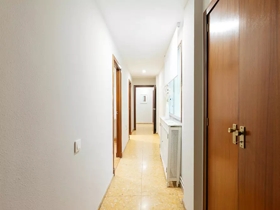 Immagine 7 di Camera in affitto  in Carrer de Colón a Valencia