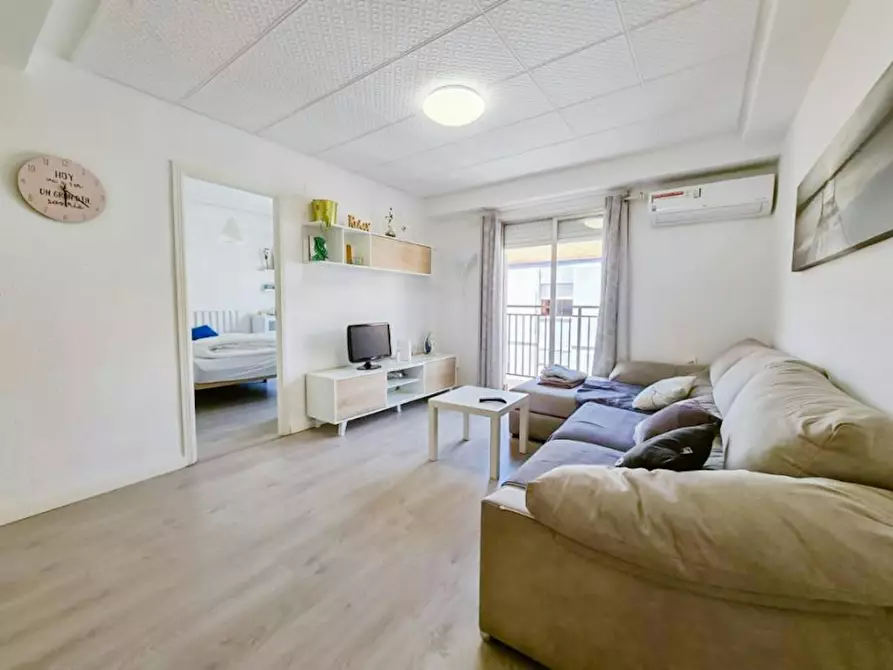 Immagine 4 di Appartamento in affitto  in Carrer de Manuela Estellés a Valencia
