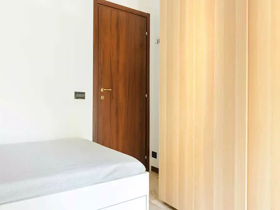 Immagine 3 di Camera in affitto  in Via Mecenate a Milano