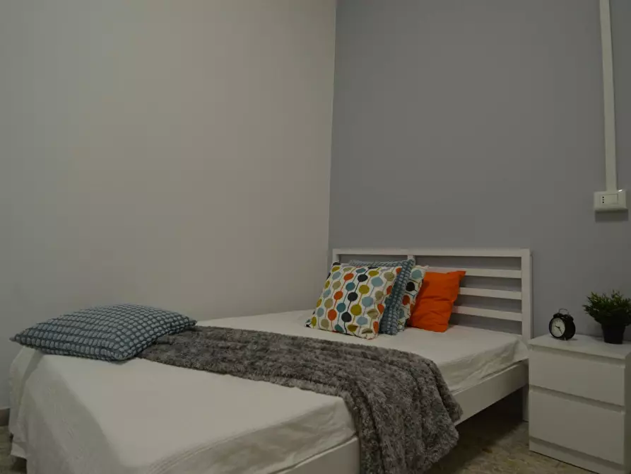 Immagine 2 di Camera in affitto  in Vicolo Franco Villa a Reggio Nell'emilia