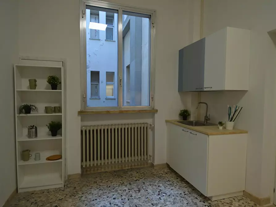 Immagine 5 di Camera in affitto  in Vicolo Franco Villa a Reggio Nell'emilia