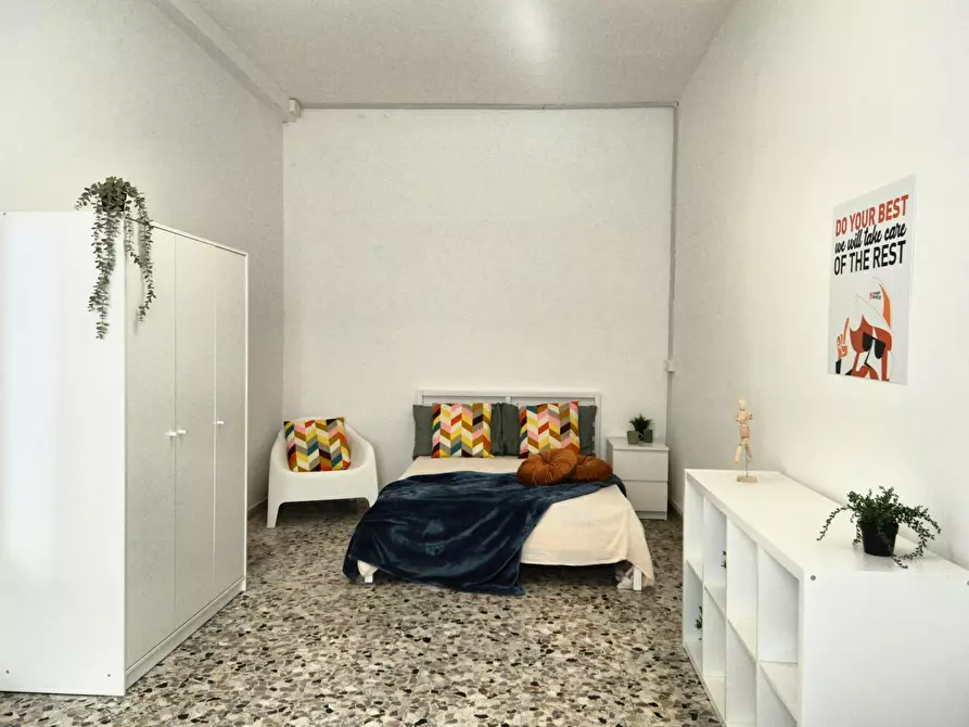 Immagine 10 di Camera in affitto  in Vicolo Franco Villa a Reggio Nell'emilia