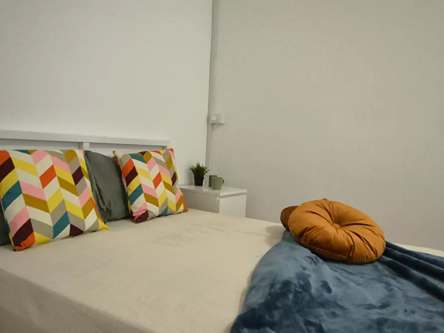 Immagine 4 di Camera in affitto  in Vicolo Franco Villa a Reggio Nell'emilia