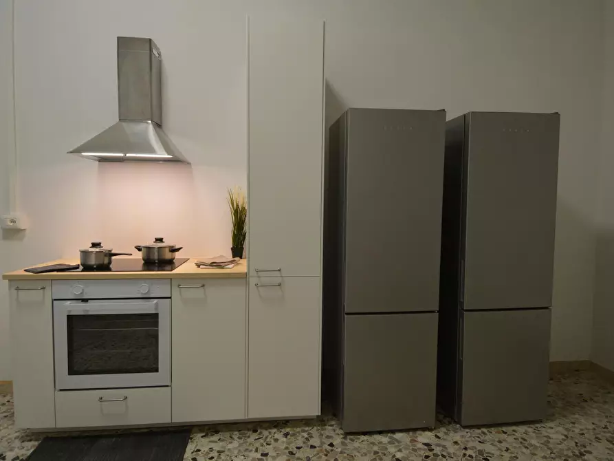 Immagine 5 di Camera in affitto  in Vicolo Franco Villa a Reggio Nell'emilia