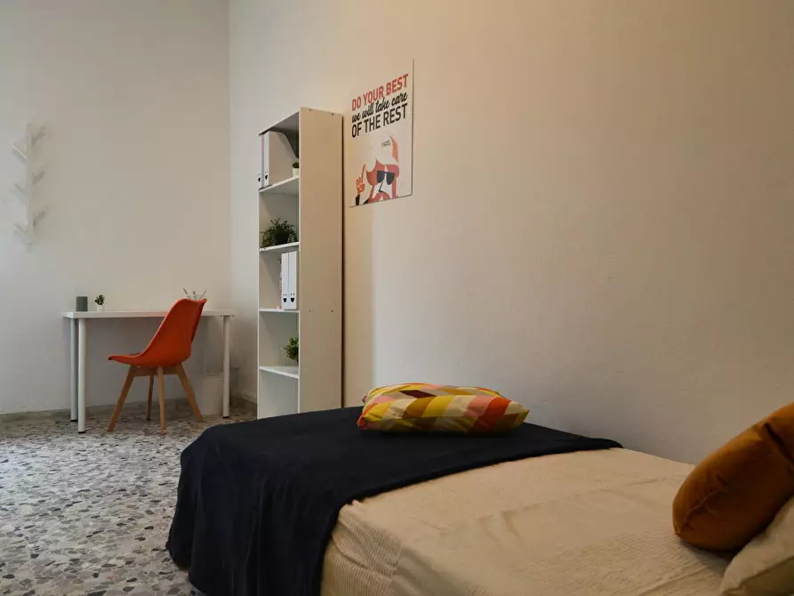 Immagine 6 di Camera in affitto  in Vicolo Franco Villa a Reggio Nell'emilia