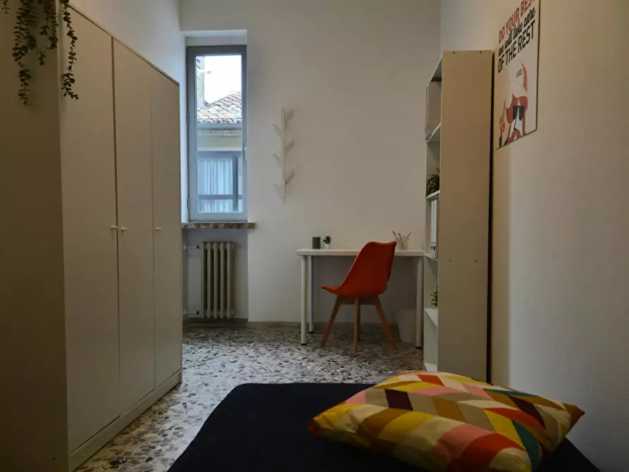 Immagine 5 di Camera in affitto  in Vicolo Franco Villa a Reggio Nell'emilia