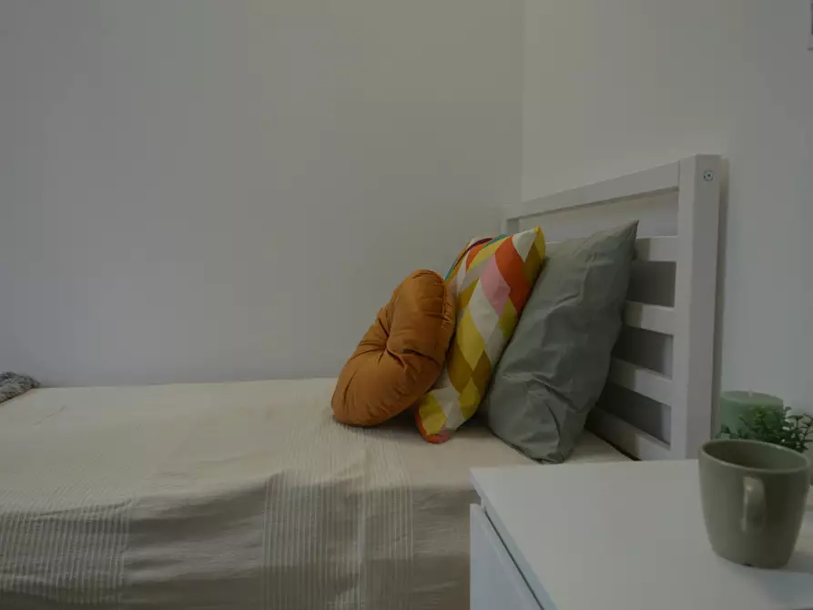 Immagine 2 di Camera in affitto  in Vicolo Franco Villa a Reggio Nell'emilia