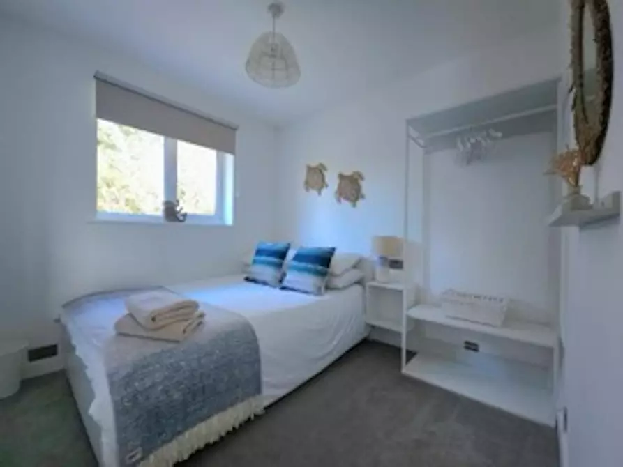 Immagine 6 di Casa indipendente in affitto  in Tushmore Lane a Crawley