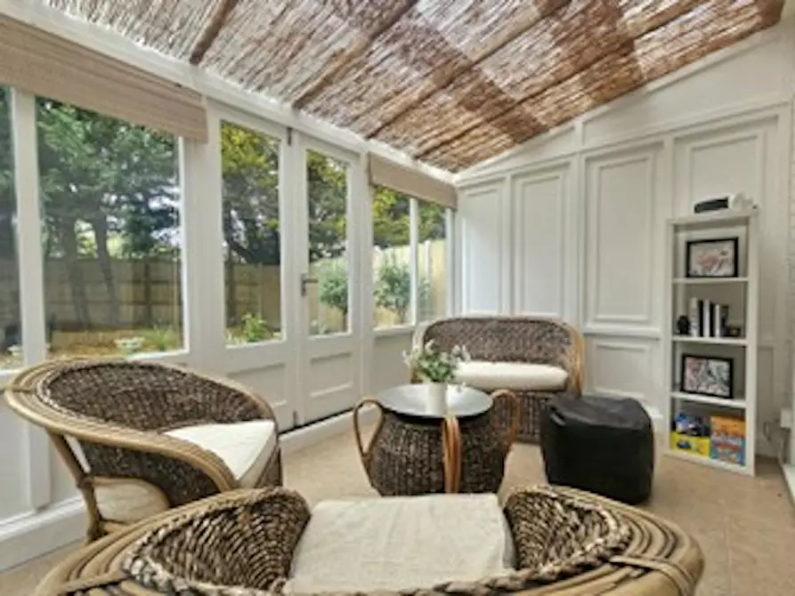 Immagine 2 di Casa indipendente in affitto  in Tushmore Lane a Crawley