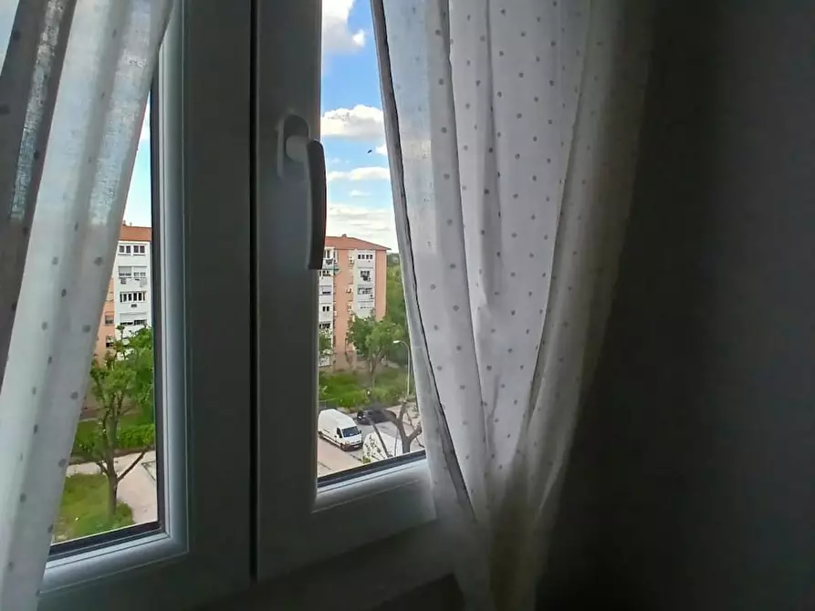 Immagine 6 di Camera in affitto  in Calle Besolla a Madrid