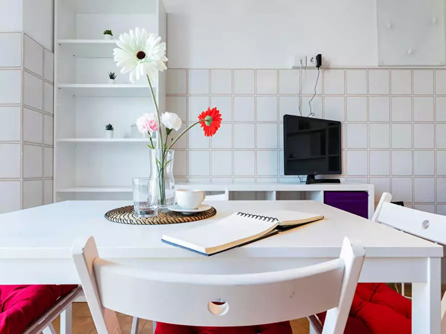 Immagine 9 di Camera in affitto  in Via dei Missaglia a Milano