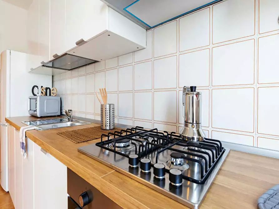 Immagine 8 di Camera in affitto  in Via dei Missaglia a Milano