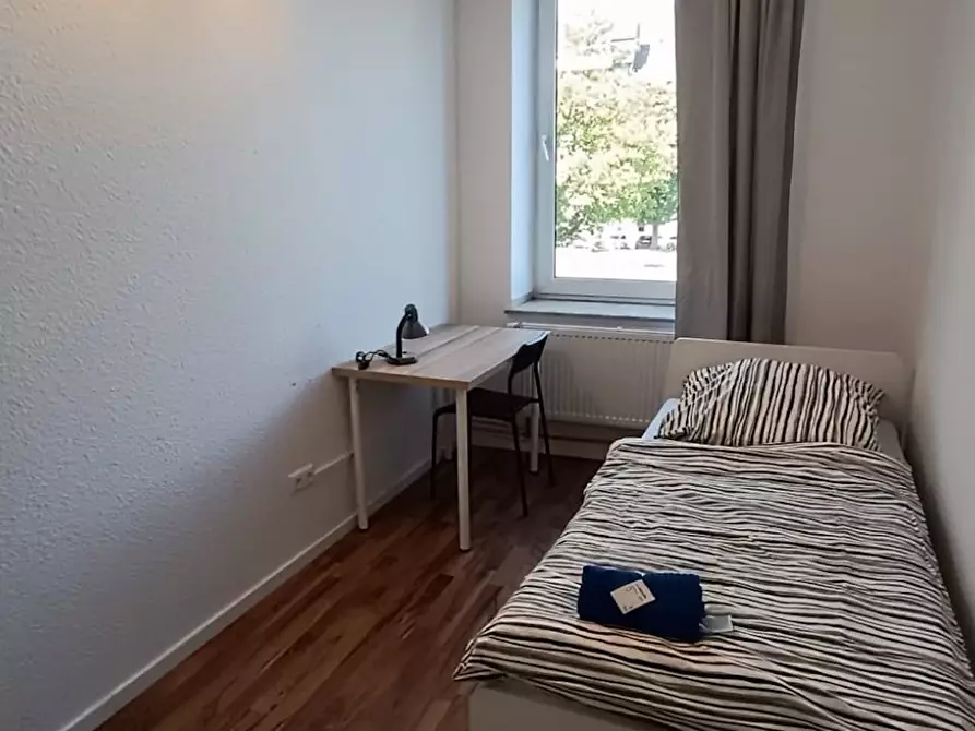 Immagine 1 di Camera in affitto  in Schwanenwall a Dortmund