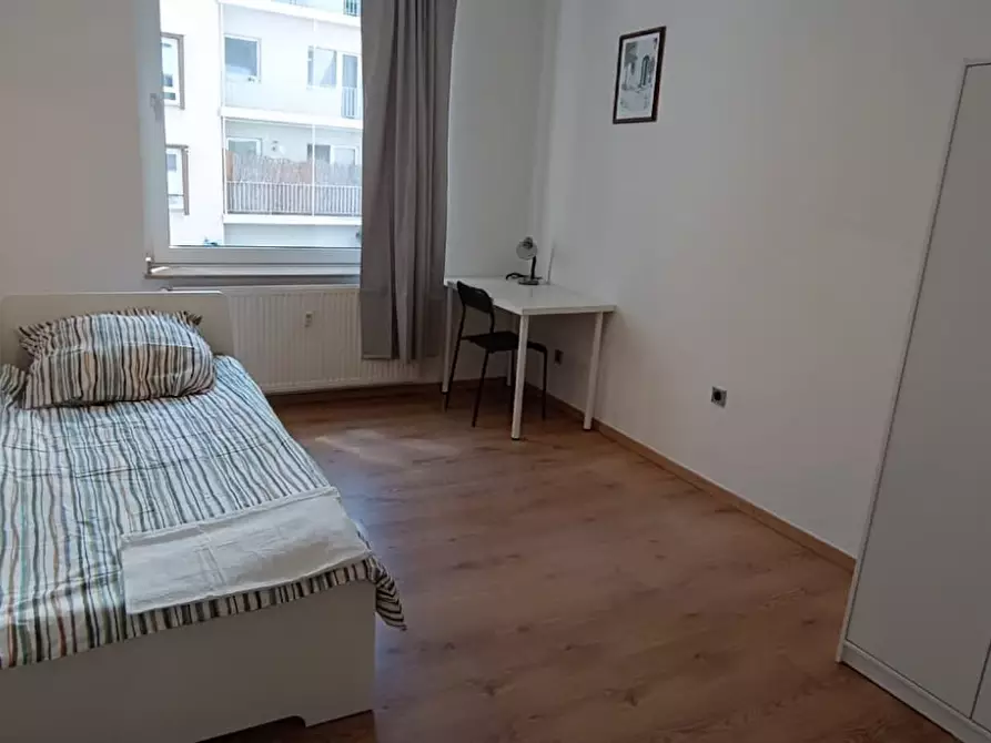 Immagine 3 di Camera in affitto  in Schwanenwall a Dortmund