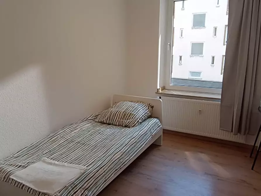 Immagine 2 di Camera in affitto  in Schwanenwall a Dortmund