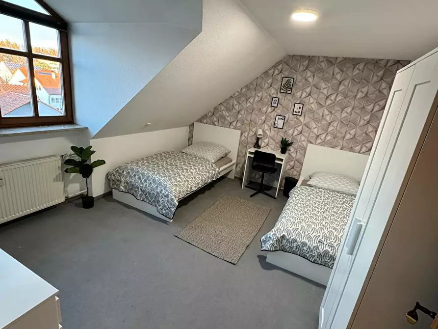 Immagine 5 di Appartamento in affitto  in Kneippstraße a Roth