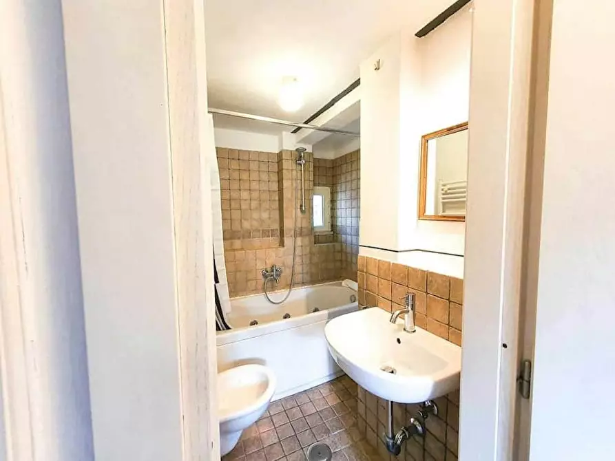 Immagine 9 di Appartamento in affitto  in Via Campobasso a Roma