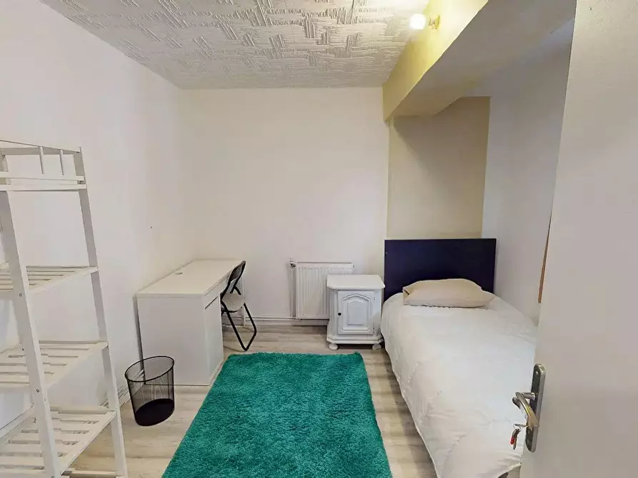 Immagine 9 di Casa indipendente in affitto  in Rue Joris Karl Huymans a Lille