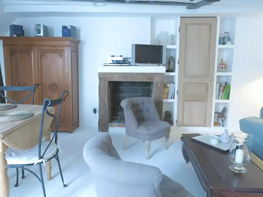 Immagine 3 di Appartamento in affitto  in Rue de Saintonge a Paris 03
