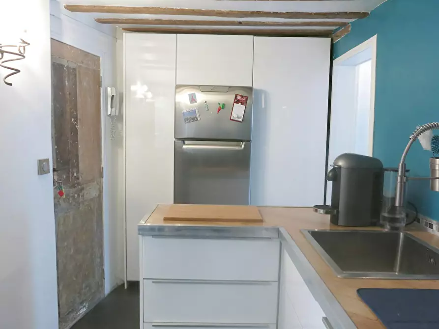 Immagine 8 di Appartamento in affitto  in Rue de Saintonge a Paris 03