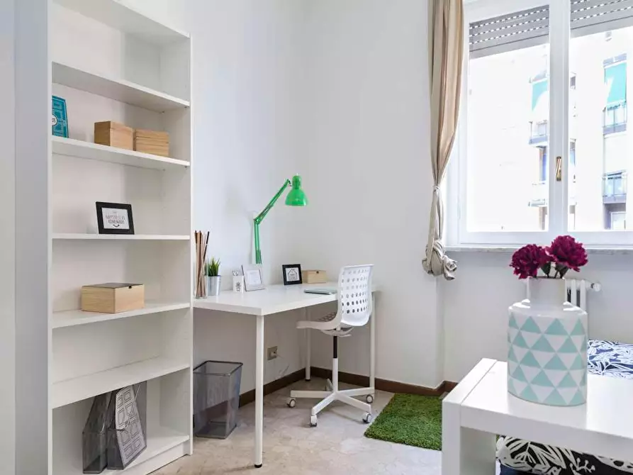 Immagine 2 di Camera in affitto  in Via dei Mandorli a Buccinasco