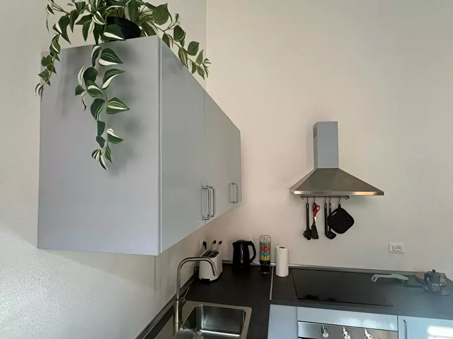 Immagine 6 di Appartamento in affitto  in Via Andrea da Faenza a Bologna
