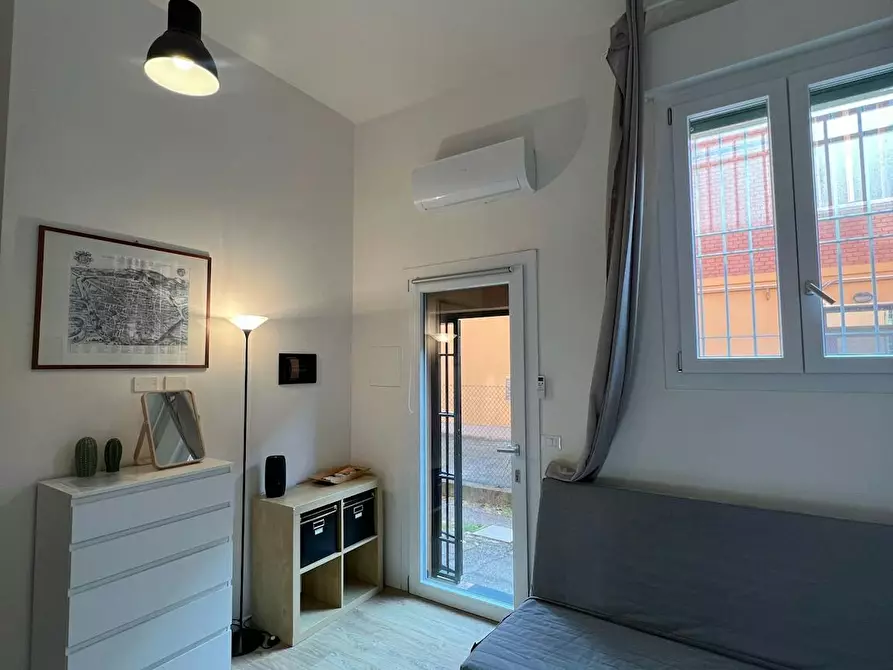 Immagine 10 di Appartamento in affitto  in Via Andrea da Faenza a Bologna