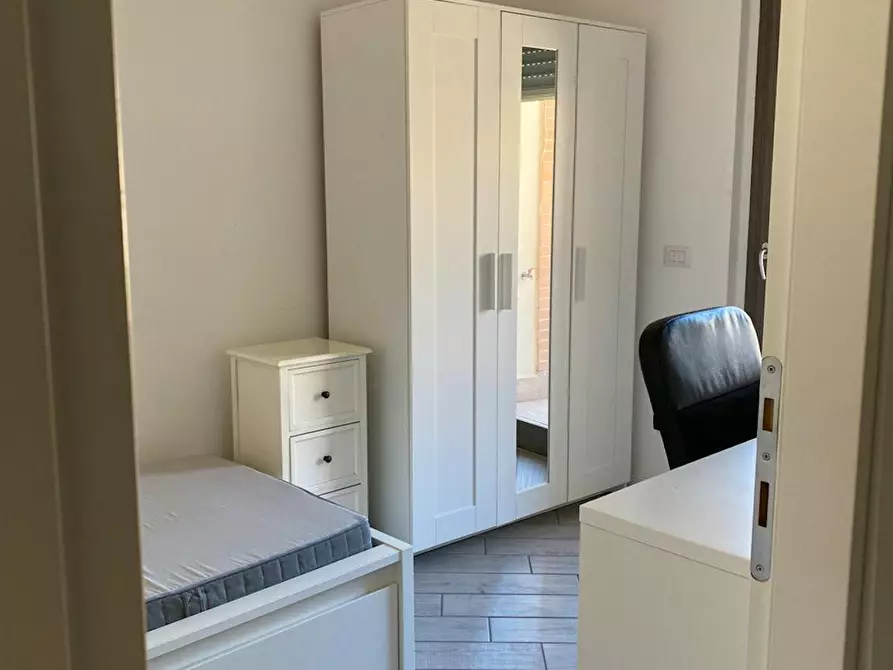 Immagine 1 di Camera in affitto  in Via di Tor Vergata a Roma