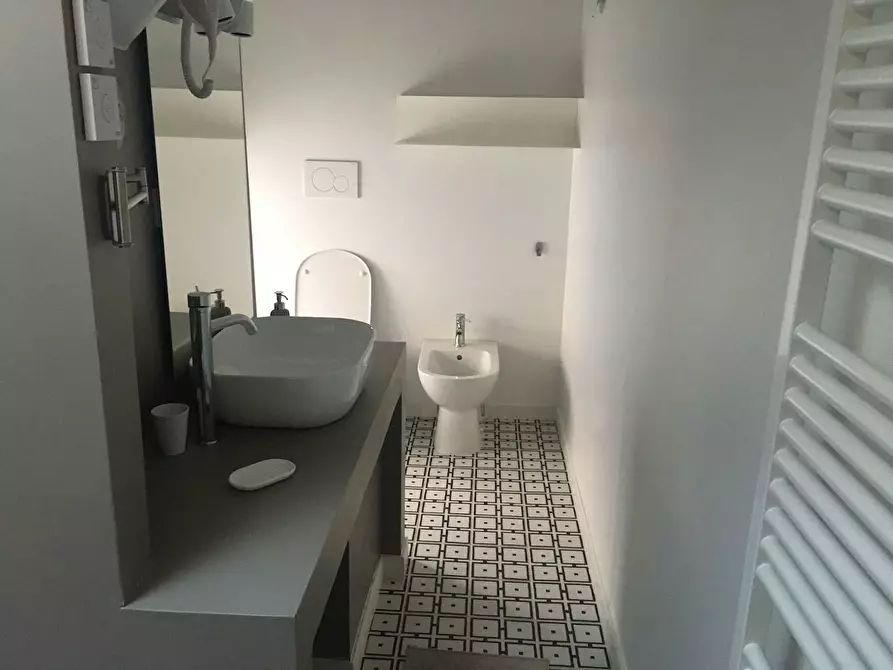 Immagine 8 di Appartamento in affitto  in Via Udine a Trieste