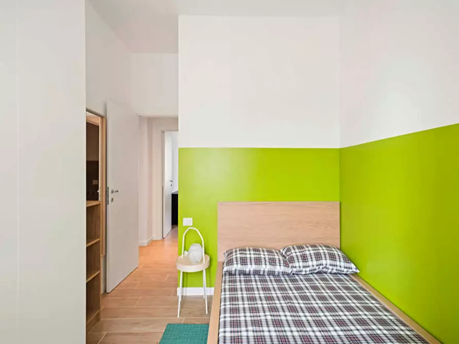 Immagine 3 di Camera in affitto  in Viale Legioni Romane a Milano