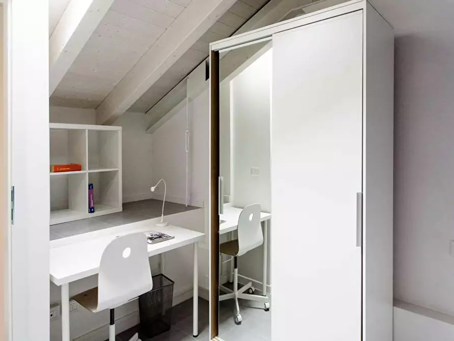 Immagine 4 di Camera in affitto  in Via Oreste Regnoli a Bologna