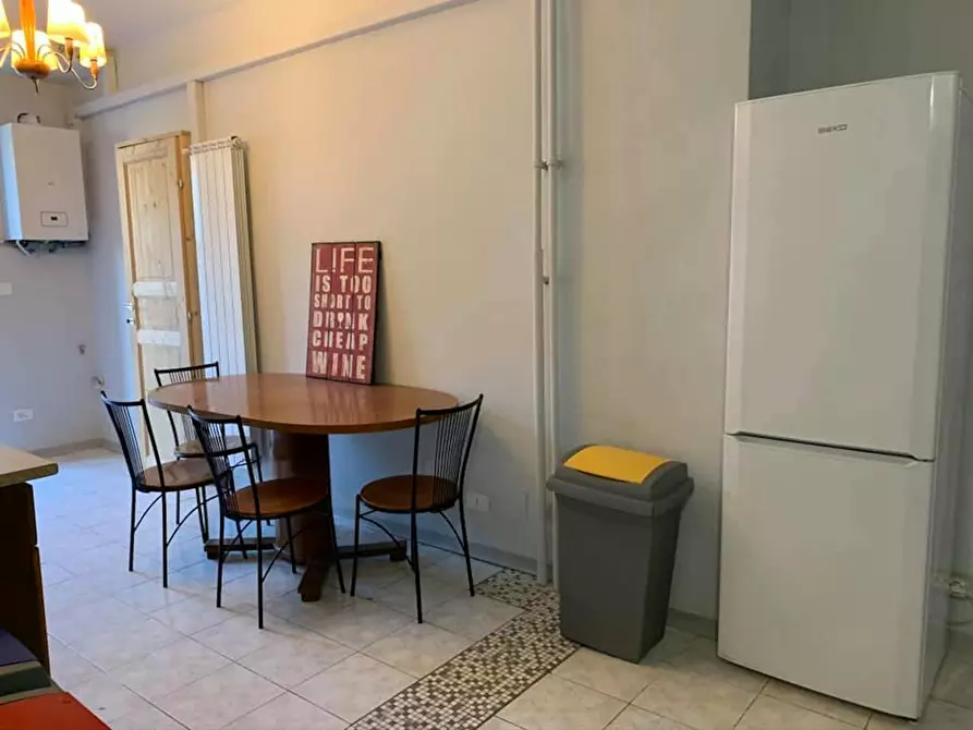 Immagine 2 di Camera in affitto  in Via San Giuseppe Benedetto Cottolengo a Torino