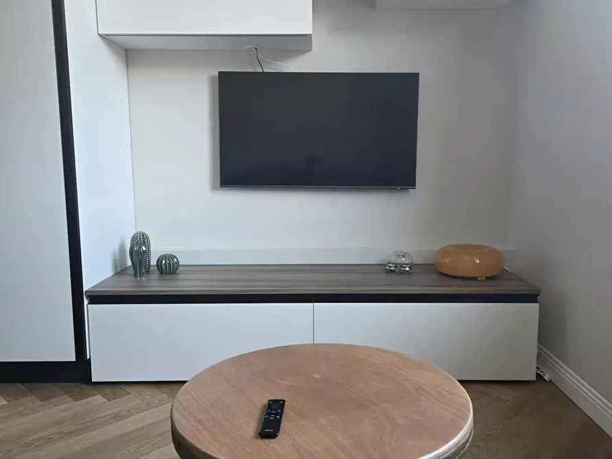 Immagine 4 di Appartamento in affitto  in Viale Monte Ceneri a Milano