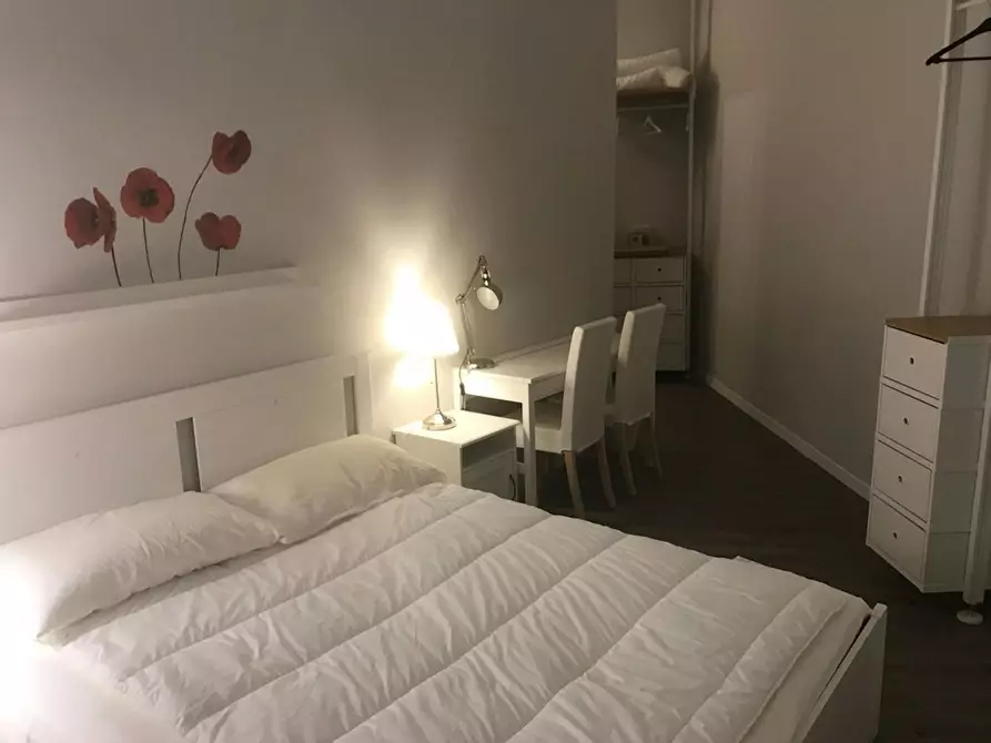 Immagine 5 di Camera in affitto  in Corso Vercelli a Torino