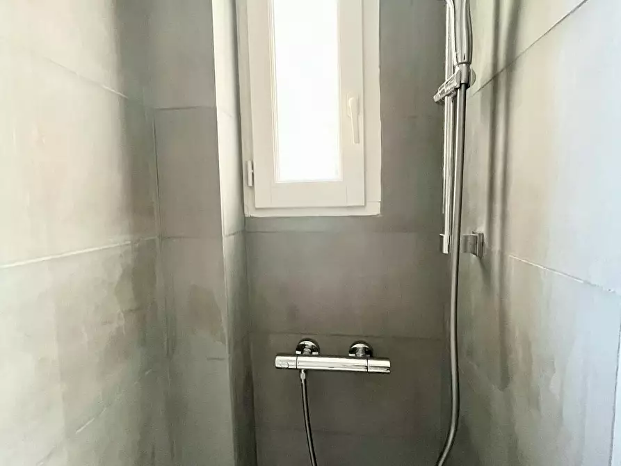 Immagine 10 di Appartamento in affitto  in Rue Campagne Première a Paris