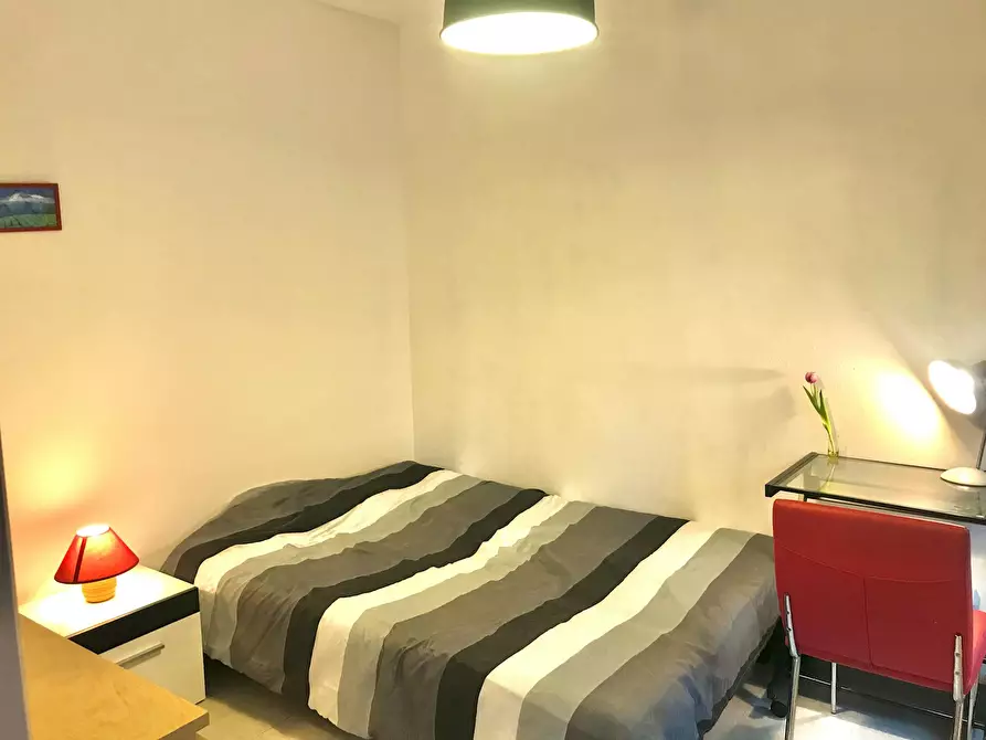 Immagine 1 di Camera in affitto  in Cours Charlemagne a Lyon