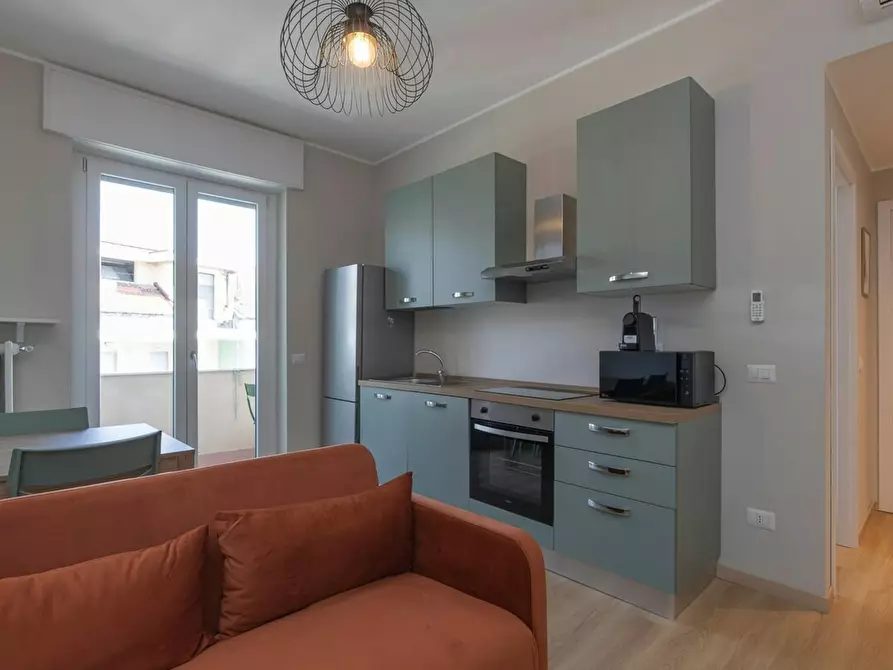 Immagine 1 di Appartamento in affitto  in Viale Coni Zugna a Milano