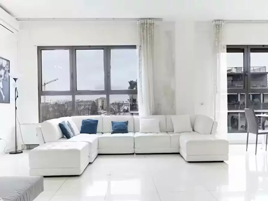 Immagine 1 di Appartamento in affitto  in Via Pompeo Mariani a Milano